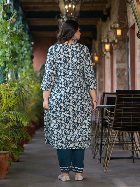 Women Plus Size Teal Pure Cotton Kurta Set